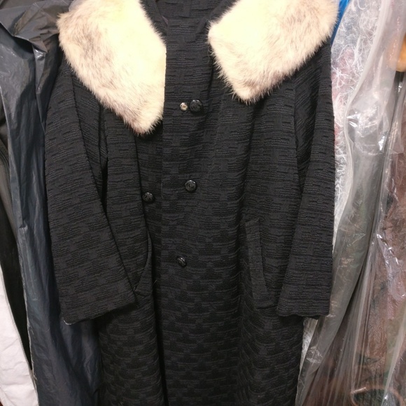 Vintage Coat Circa 1960's - Picture 2 of 8